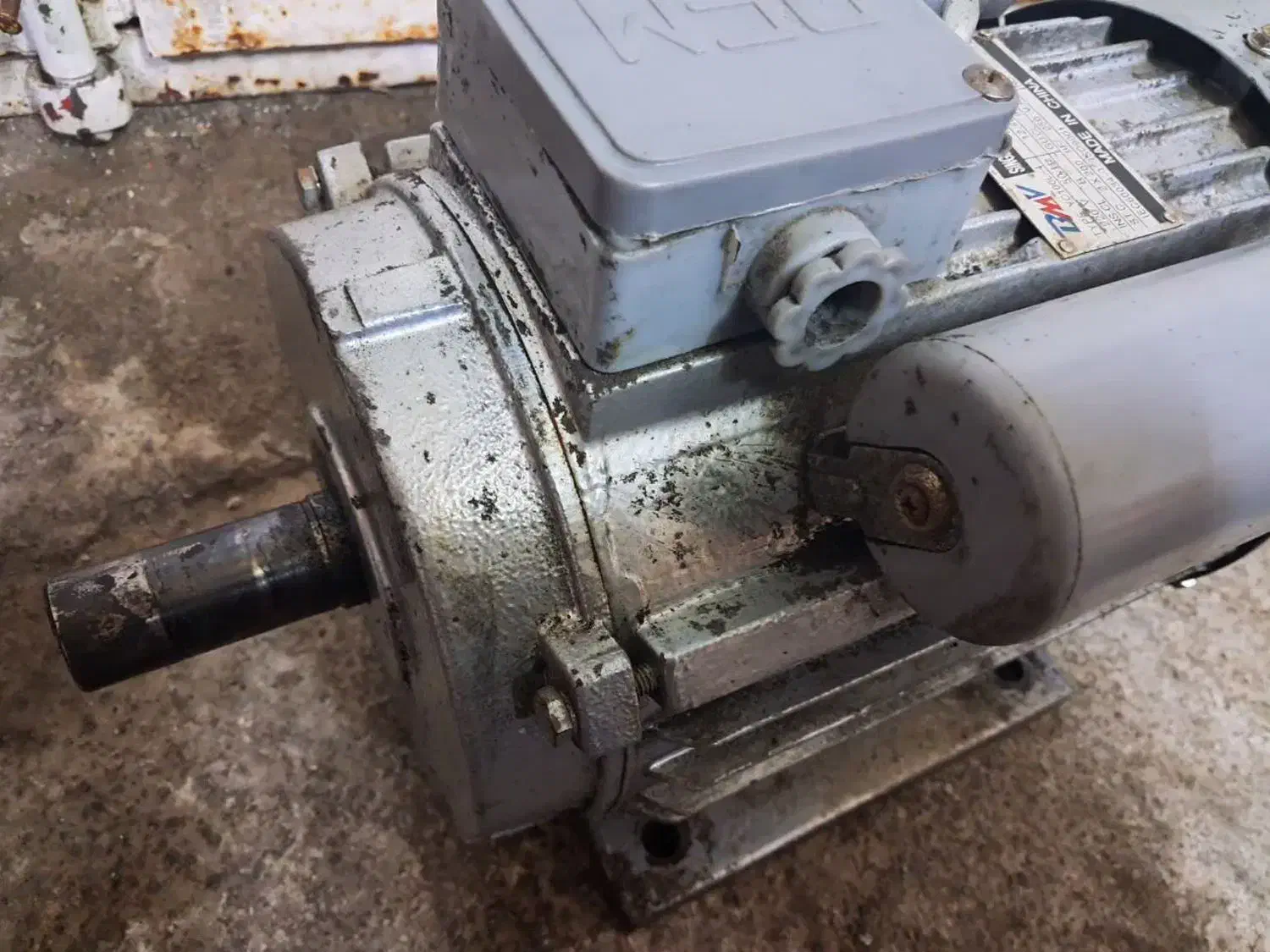 موتور  2اسب. چرخ گوشت|ماشین‌آلات صنعتی|مشهد, شهید قربانی|دیوار