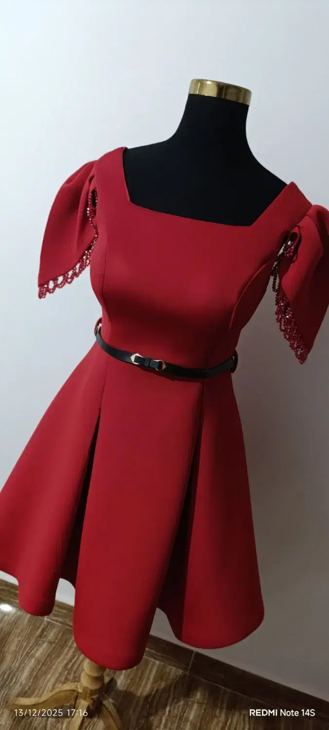 مجلسی|لباس|بندر انزلی, بشمن|دیوار