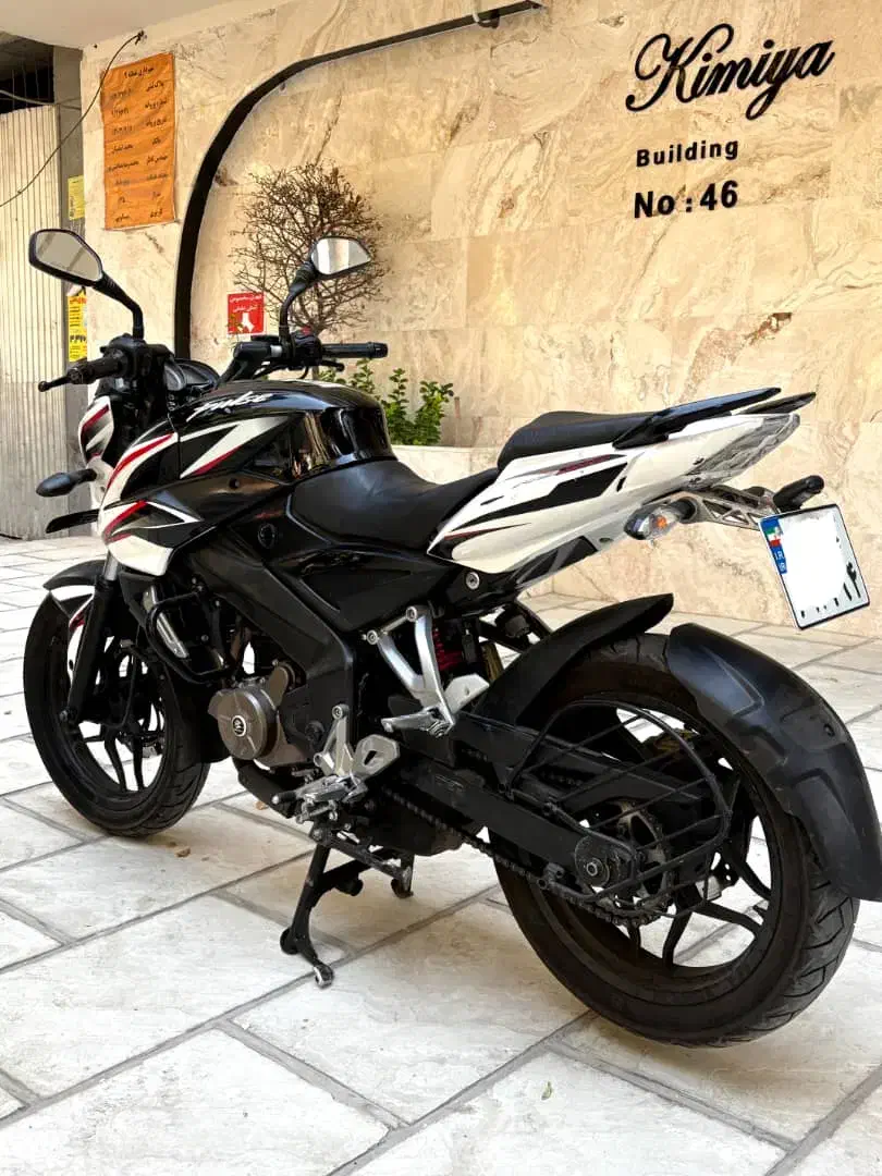 ns 200 مدل 1395|موتورسیکلت|کرج, دولت‌آباد|دیوار
