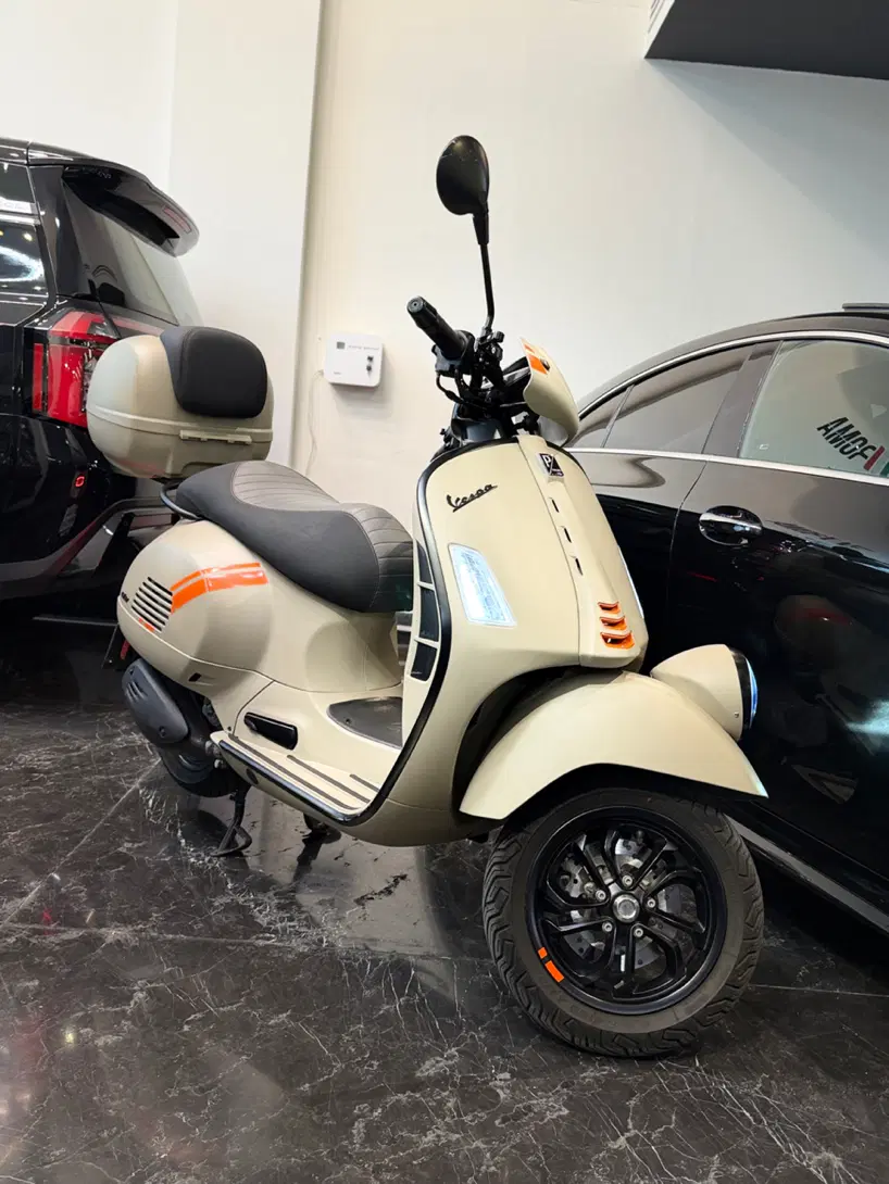 Vespa GTV 1403 280|موتورسیکلت|تهران, قیطریه|دیوار