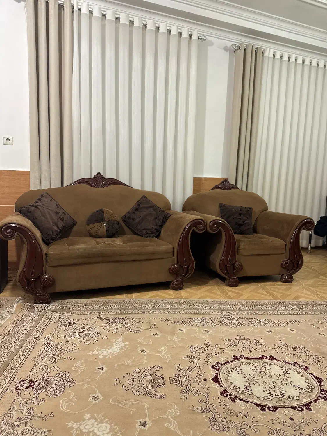 مبل ومیزعسلی|مبلمان خانگی و میز عسلی|قائم‌شهر, |دیوار