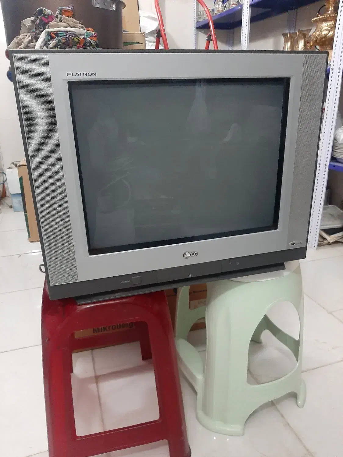 تلویزیون ۲۱ اینچ صفحه تخت LG|تلویزیون و پروژکتور|اصفهان, توپخانه ارتش|دیوار