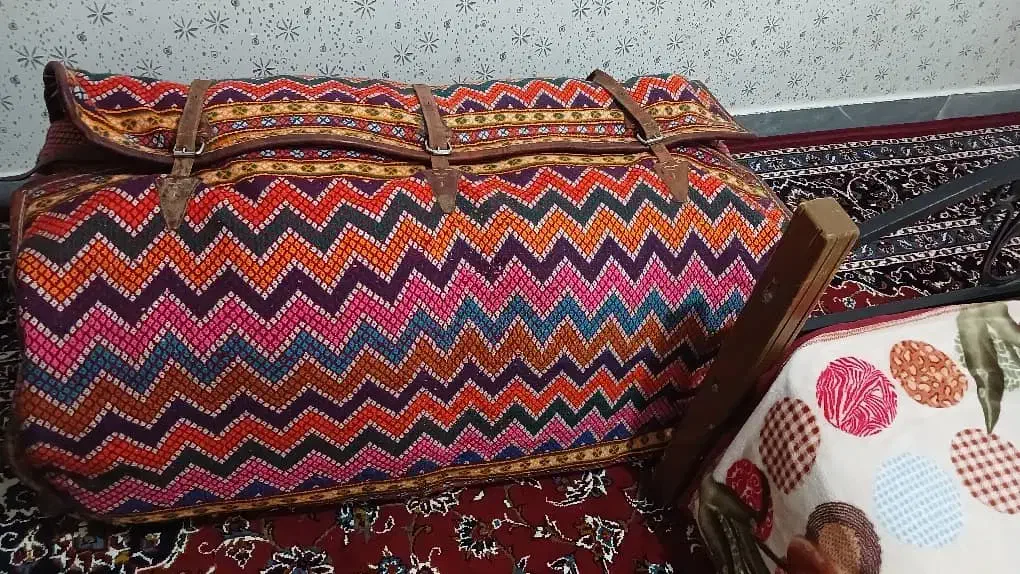 رخت خواب پیج (خوابگاه)|رختخواب، بالش، پتو|شیراز, رکن‌آباد|دیوار