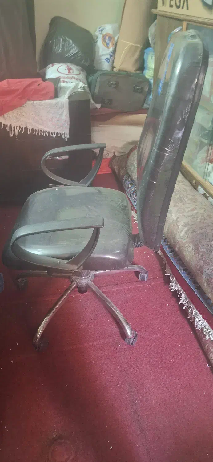 صندلی اداری نو|مبلمان اداری|فولادشهر, A4|دیوار