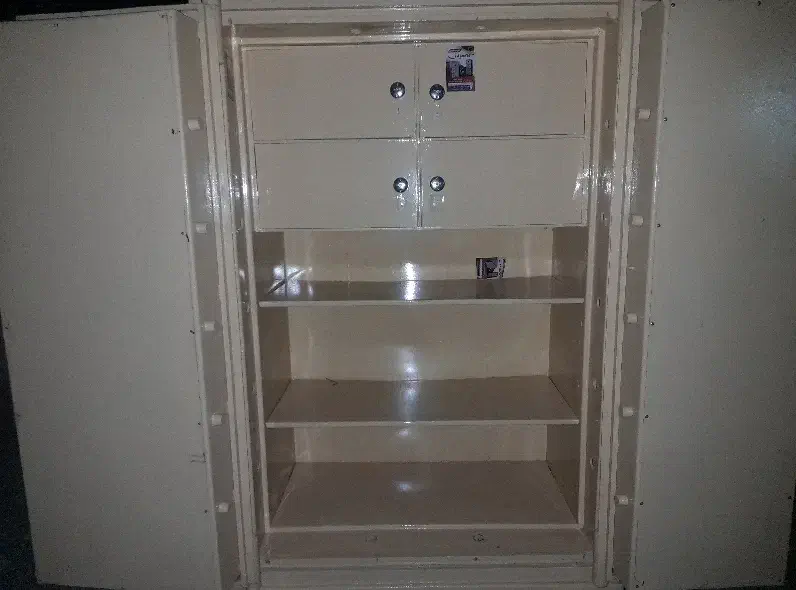 گاوصندوق 2000کاوه اصلی بانکی زد سرقت|ابزارآلات|تربتحیدریه, مسجد جامع|دیوار