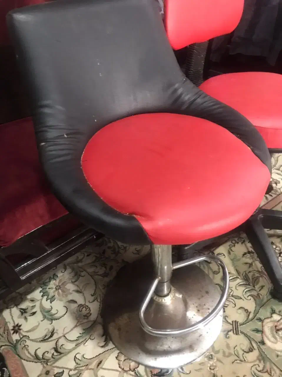 رگال و صندلی|صندلی و نیمکت|لاهیجان, شقایق|دیوار