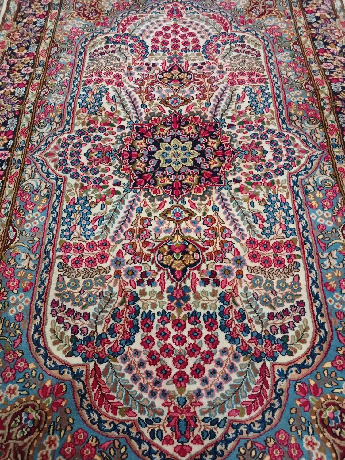 قالی دستباف سرام|فرش|کرمان, |دیوار