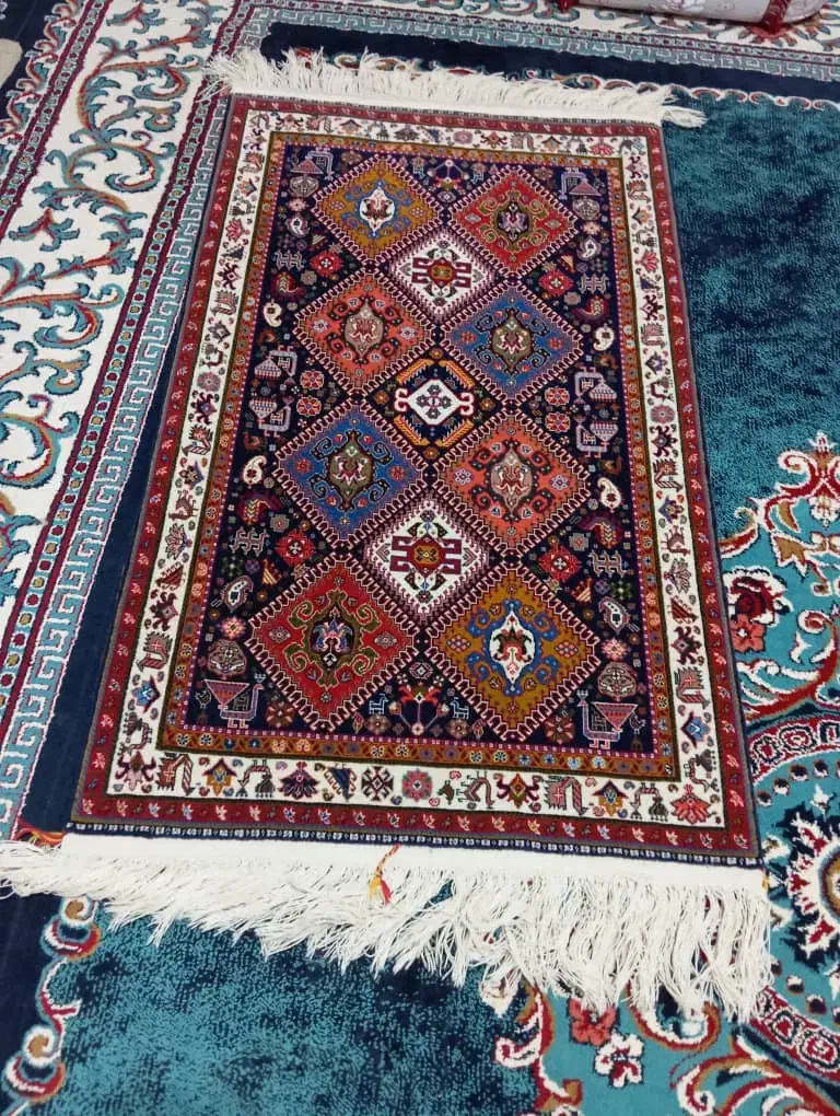 قالی دستباف|فرش|فیروزآباد (فارس), |دیوار