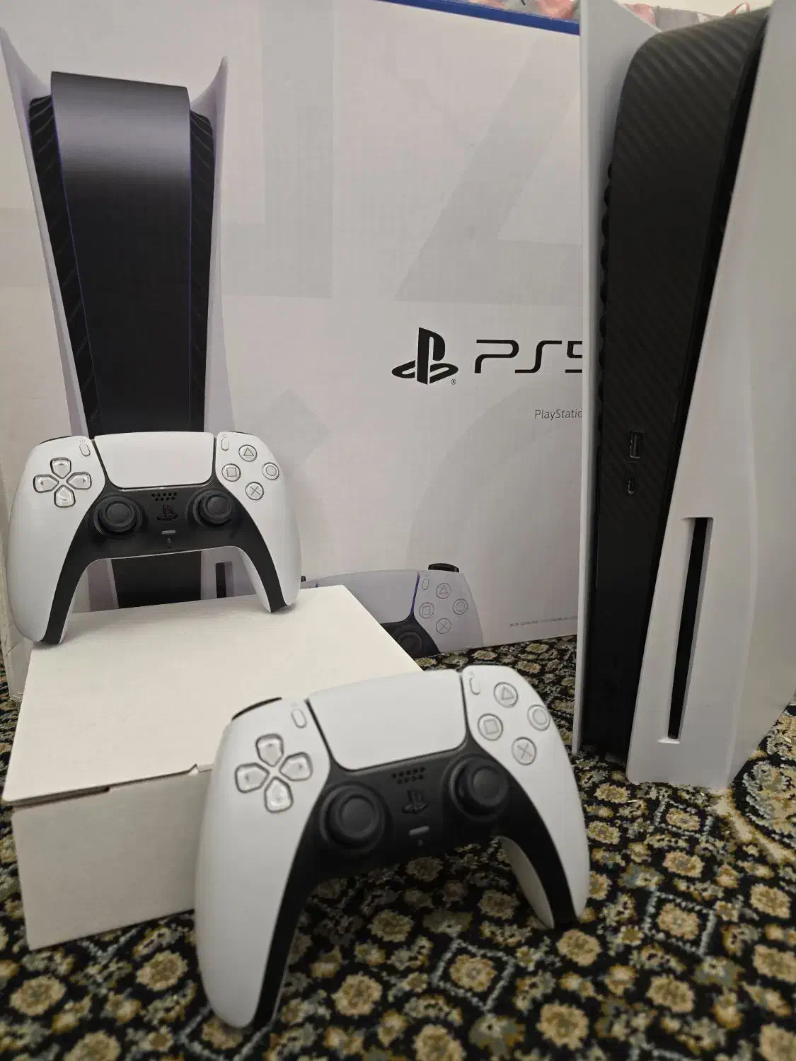 ps5 فت با دو دسته در حد نو|کنسول، بازی ویدئویی و آنلاین|تهران, خواجه نظام الملک|دیوار