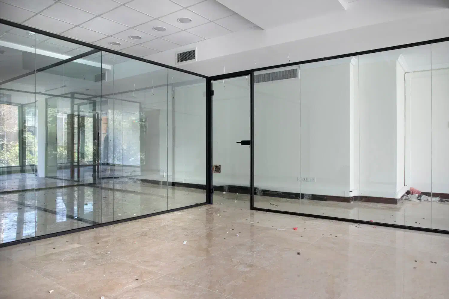 اجرای تخصصی نرده و پارتیشن شیشه ای|مصالح و تجهیزات ساختمان|اصفهان, سرشبادران|دیوار