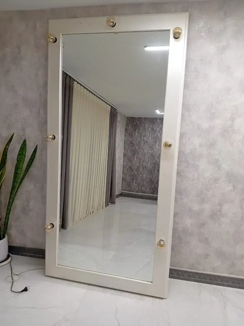 اینه بزرگ|آینه|فردیس, شهرک ناز|دیوار