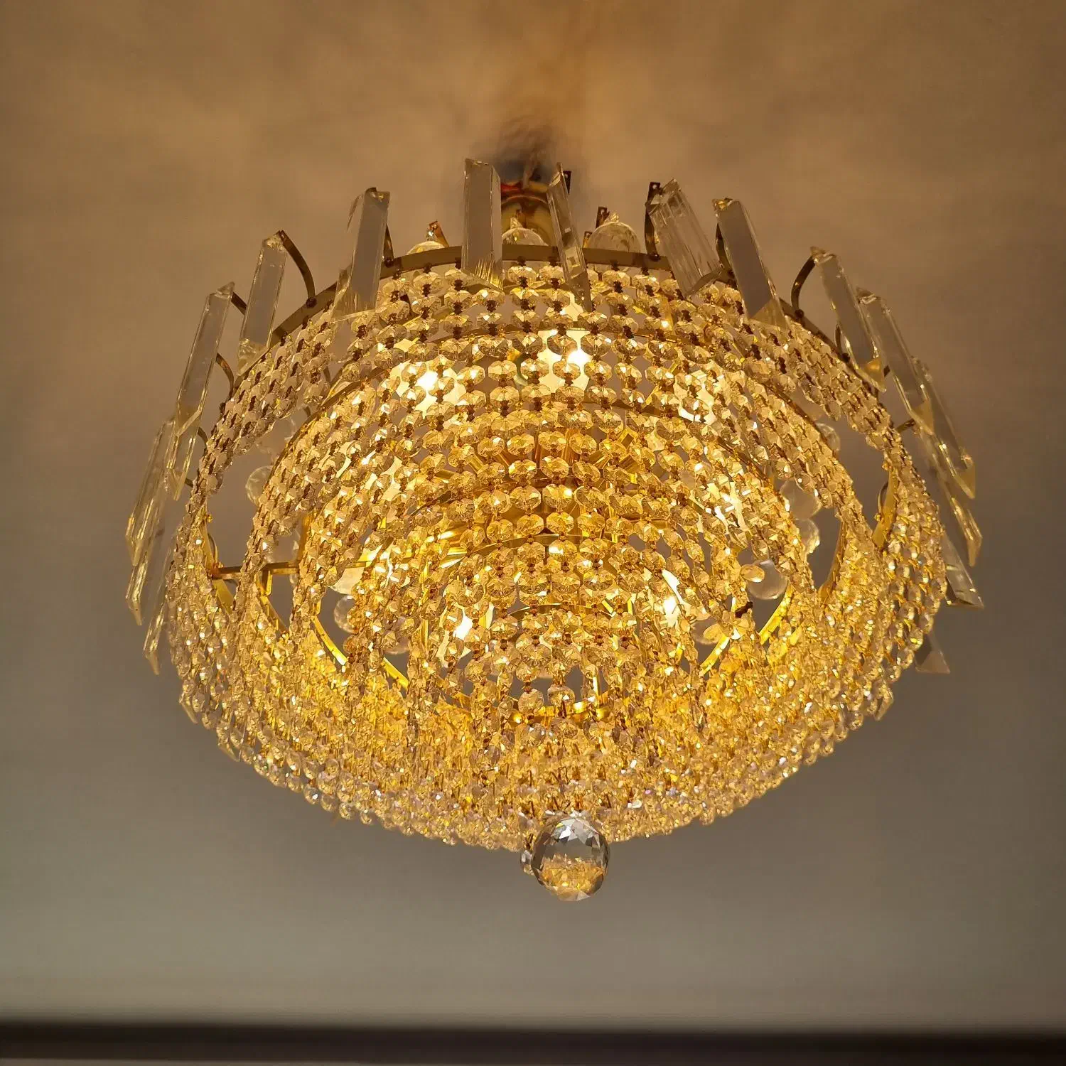 لوستر|لوستر و چراغ آویز|اصفهان, فردوان|دیوار