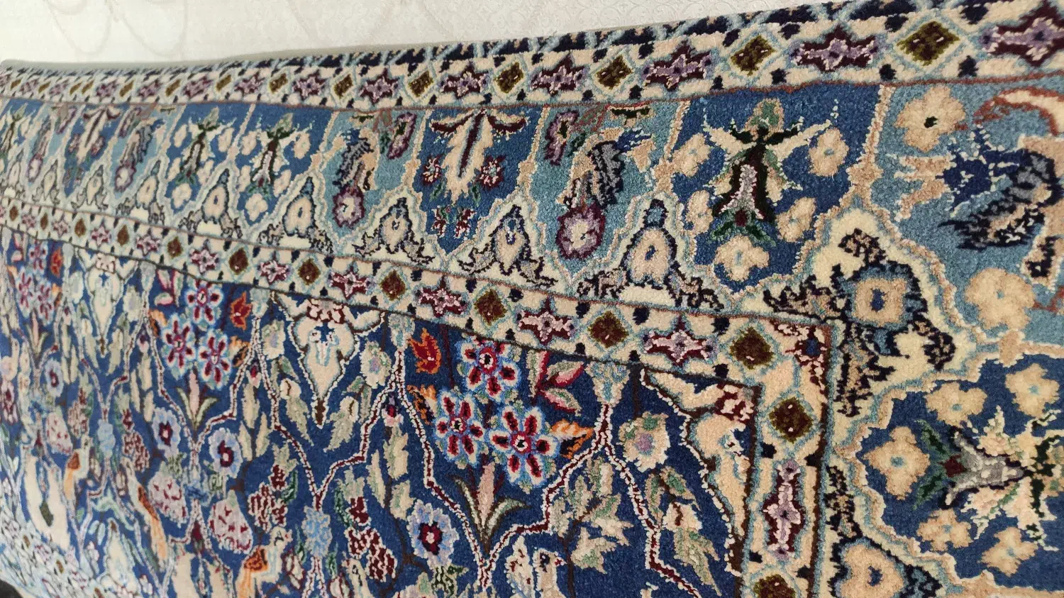 ۳ عدد پشتی دستباف|پشتی|اصفهان, خانه اصفهان|دیوار