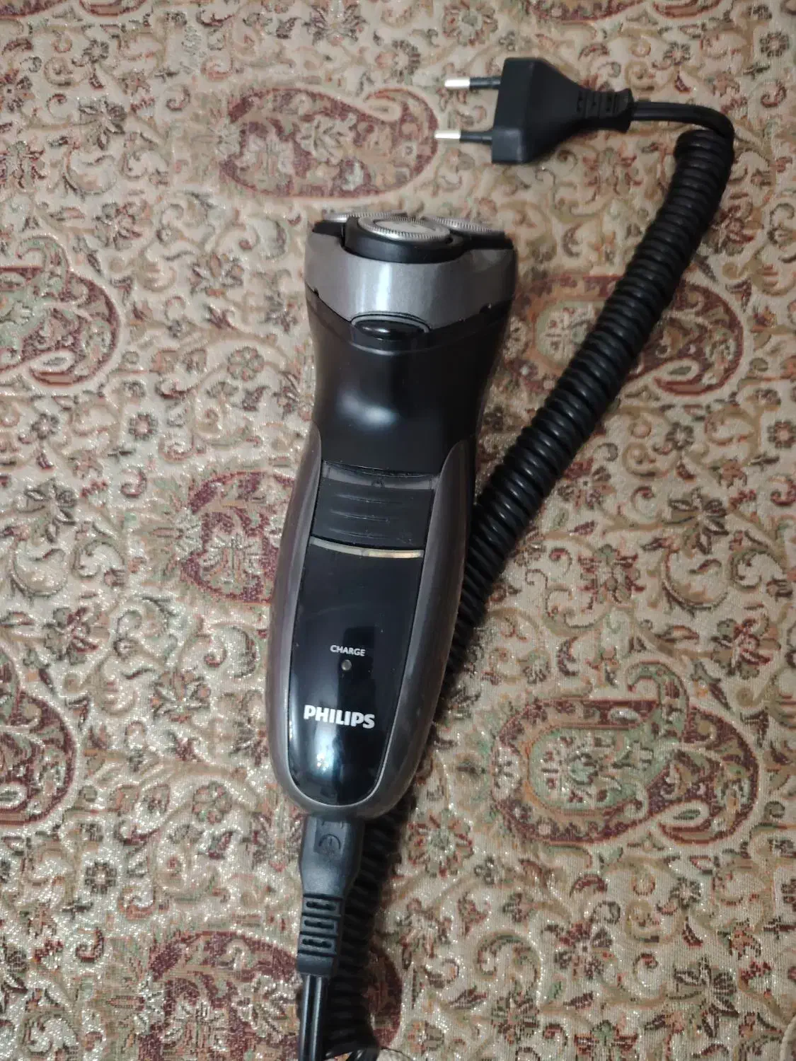 ماشین ریش تراش فلیپس|آرایشی، بهداشتی، درمانی|رودهن, |دیوار