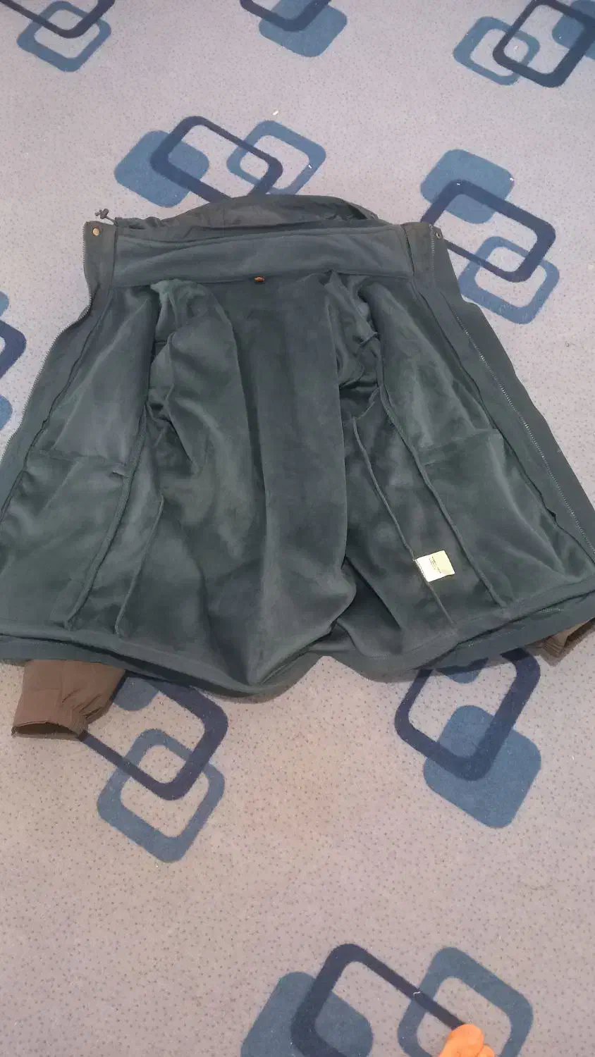 کاپن گورتکس اس نوا|لباس|تربتحیدریه, بالا ولایت|دیوار