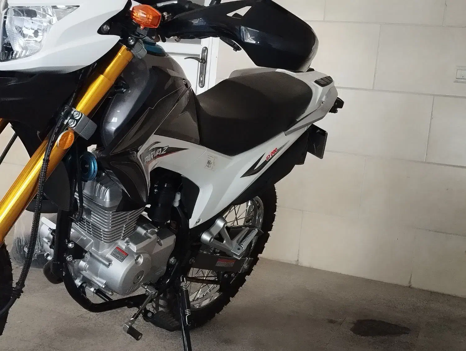 تریل ۲۰۰ پرواز|موتورسیکلت|شیراز, قدوسی شرقی|دیوار