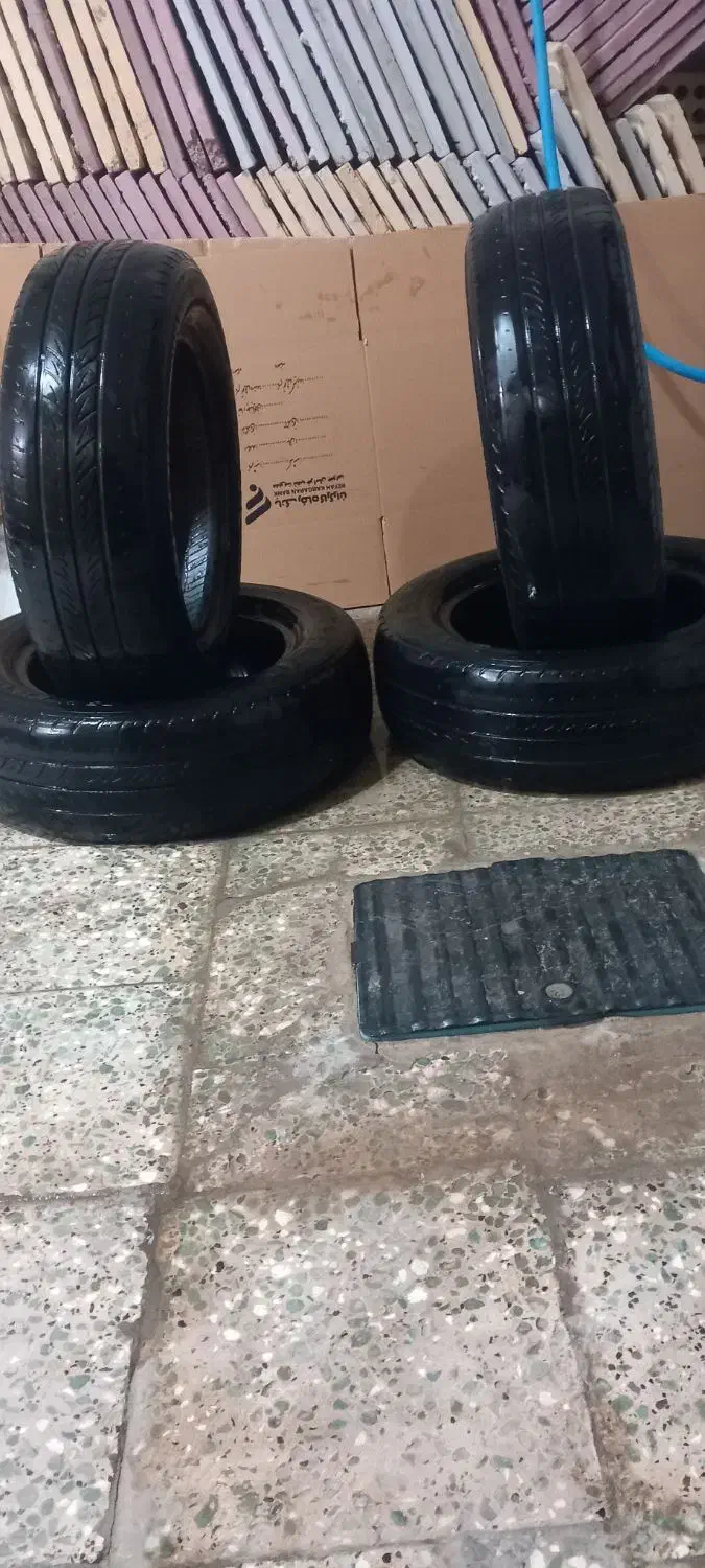 لاستیک شماره ۱۴|قطعات یدکی و لوازم جانبی|قائن, |دیوار