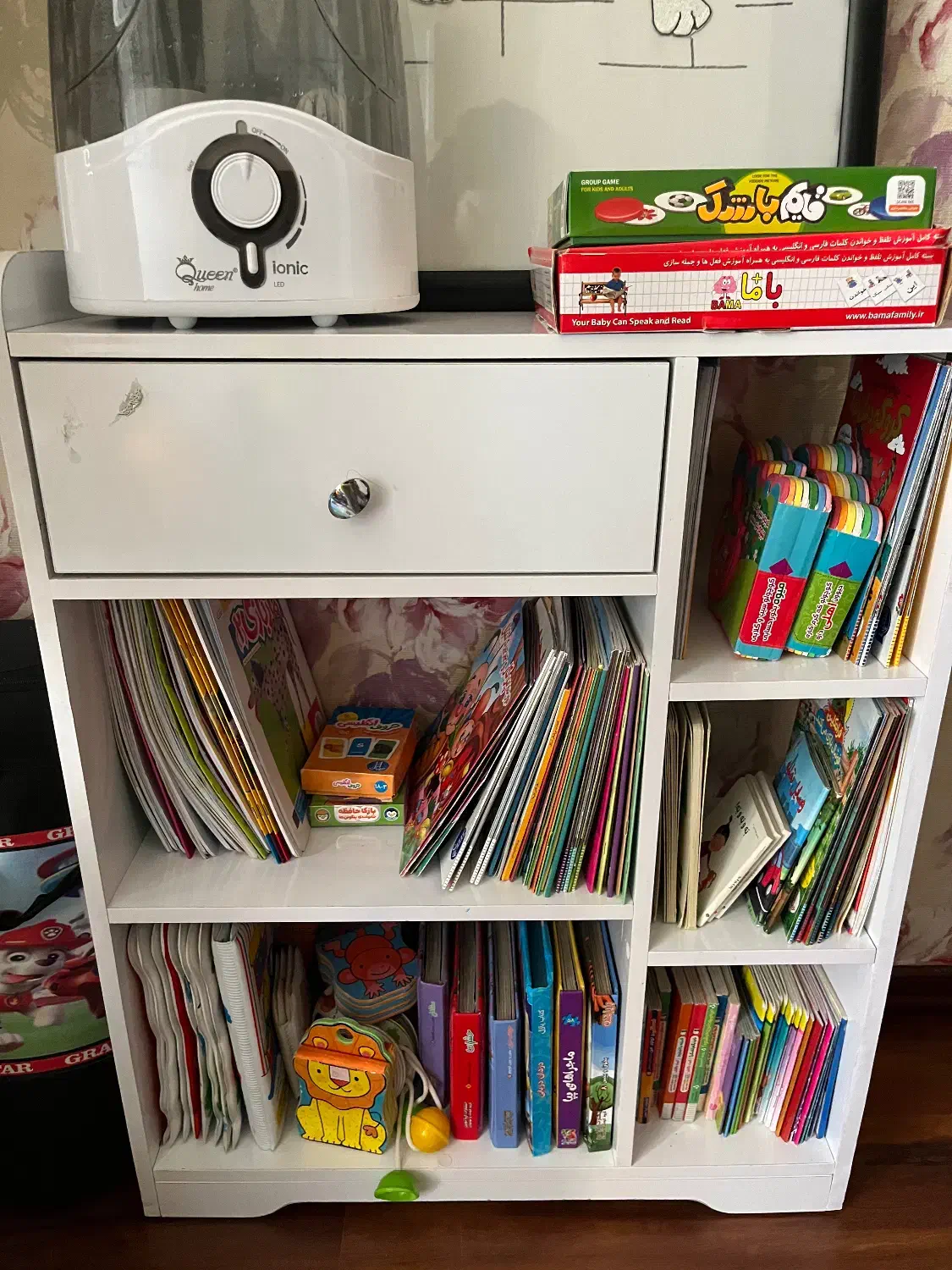 شلف و یا کتابخانه|کتابخانه، شلف، قفسه‌های دیواری|تهران, باغ فیض|دیوار