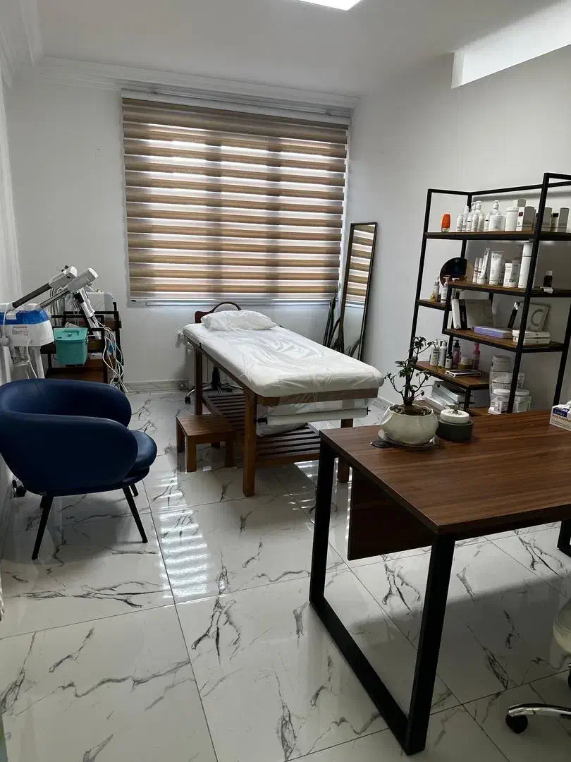 اجاره یک اتاق از کلینیک (تمام وقت و پاره وقت)|اجارهٔ دفتر کار، اتاق اداری، مطب|تبریز, |دیوار