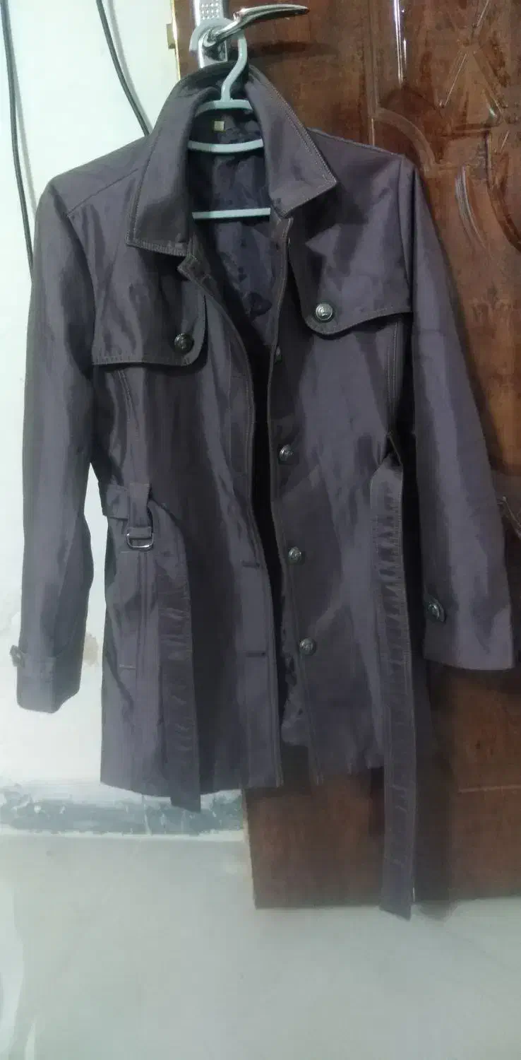 پالتو|لباس|بم, |دیوار