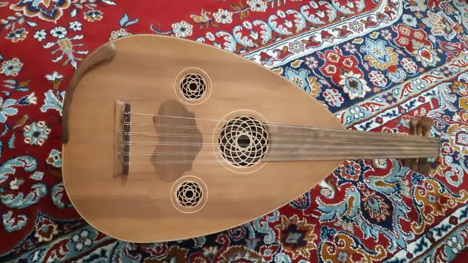 ساز عود با قیمت های استثنایی|سازهای سنتی|اهواز, نادری|دیوار