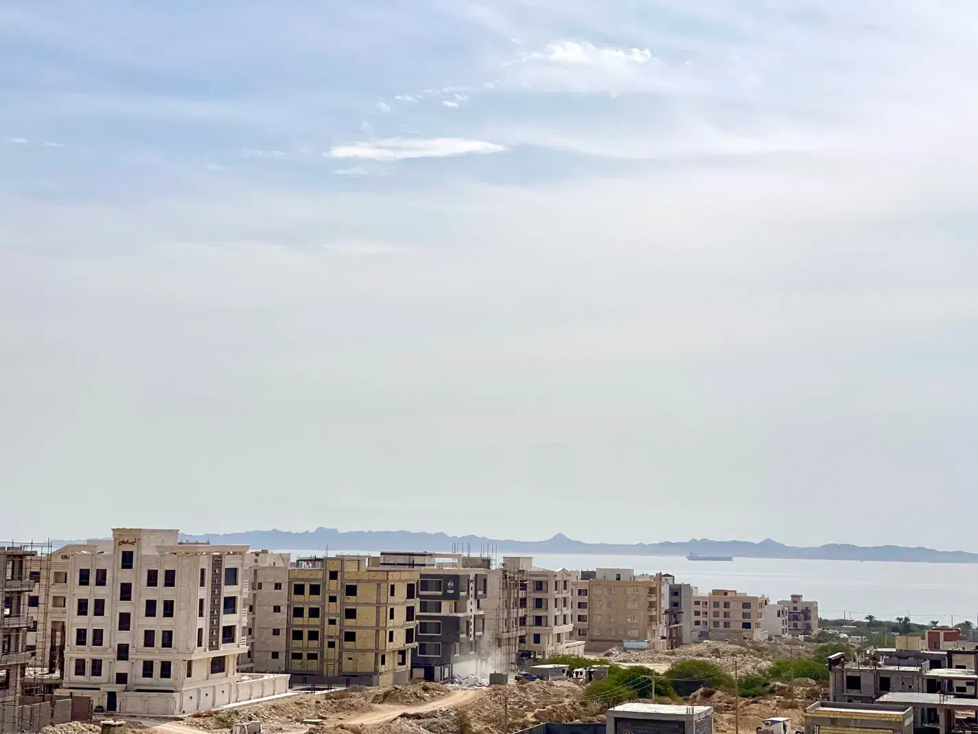 آپارتمان غرب شهرک گلستان|فروش آپارتمان|قشم, |دیوار