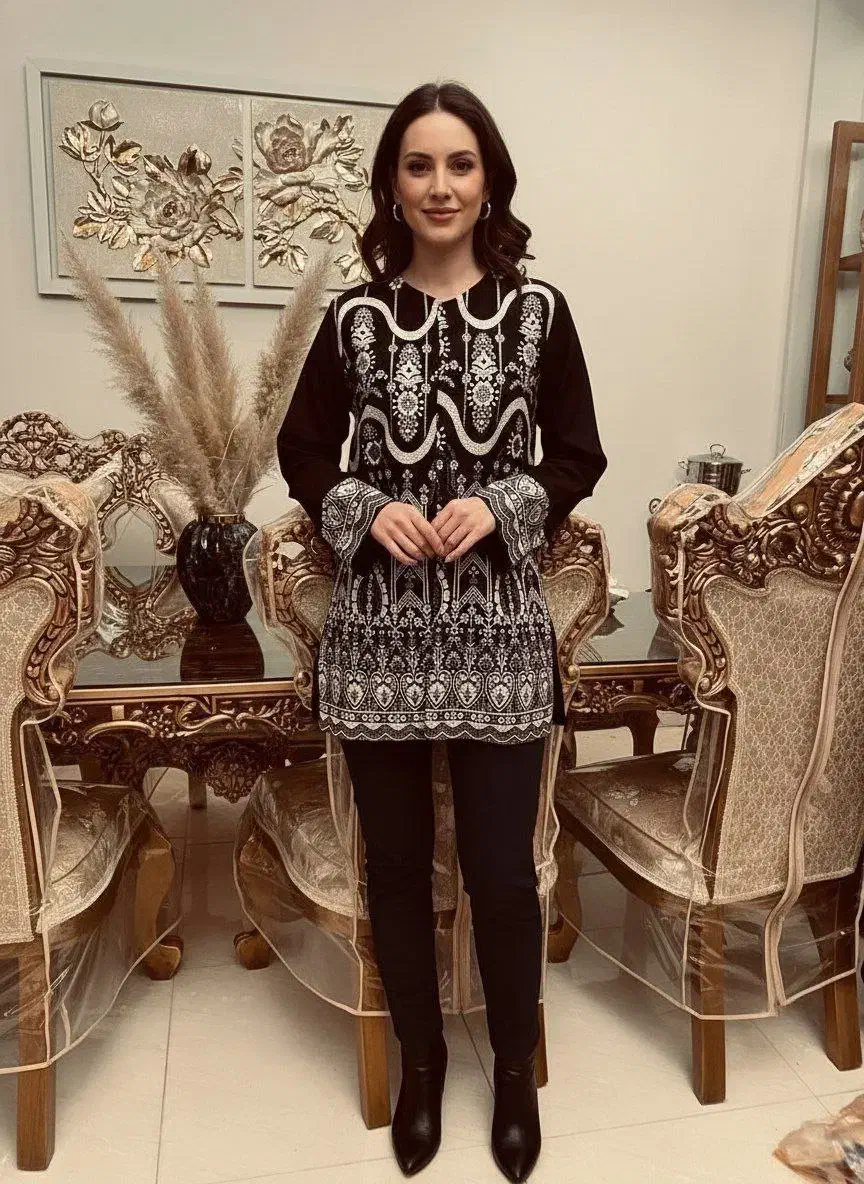 تعدادی لباس مانتو هودی پالتو حراج بعلت مهاجرت ۲۰۰|لباس|کرج, عظیمیه|دیوار