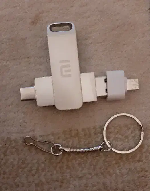 فلش ۱۶ ترابایت شیامی و ۲ ترابایت لنوو|قطعات و لوازم جانبی رایانه|تهران, تهرانپارس شرقی|دیوار