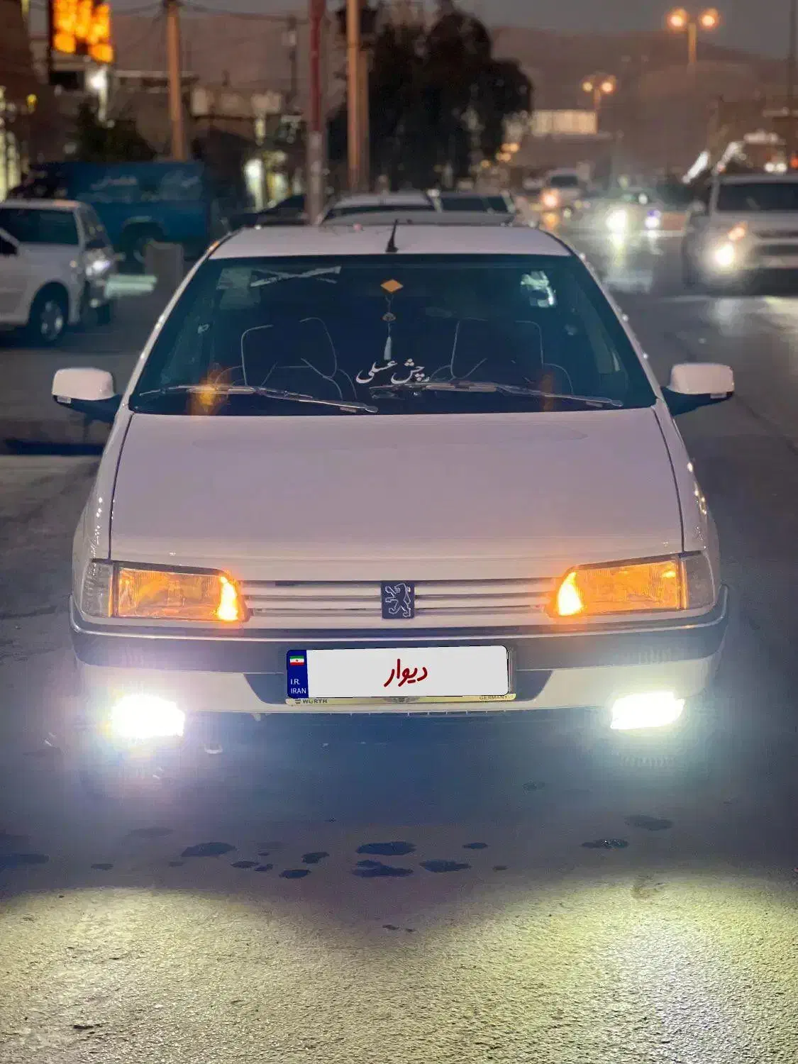 پژو ۴۰۵ اتاق تعویض ۴۰۴|خودرو سواری و وانت|شیراز, کوشک میدان|دیوار