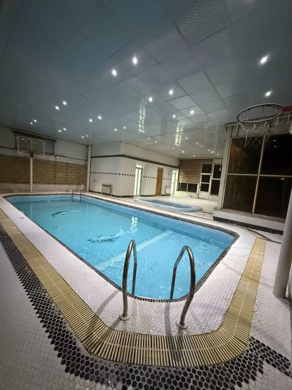 ویلااستخردار باتمام امکانات رفاهی|اجارهٔ کوتاهمدت ویلا و باغ|نیشابور, فخریه|دیوار