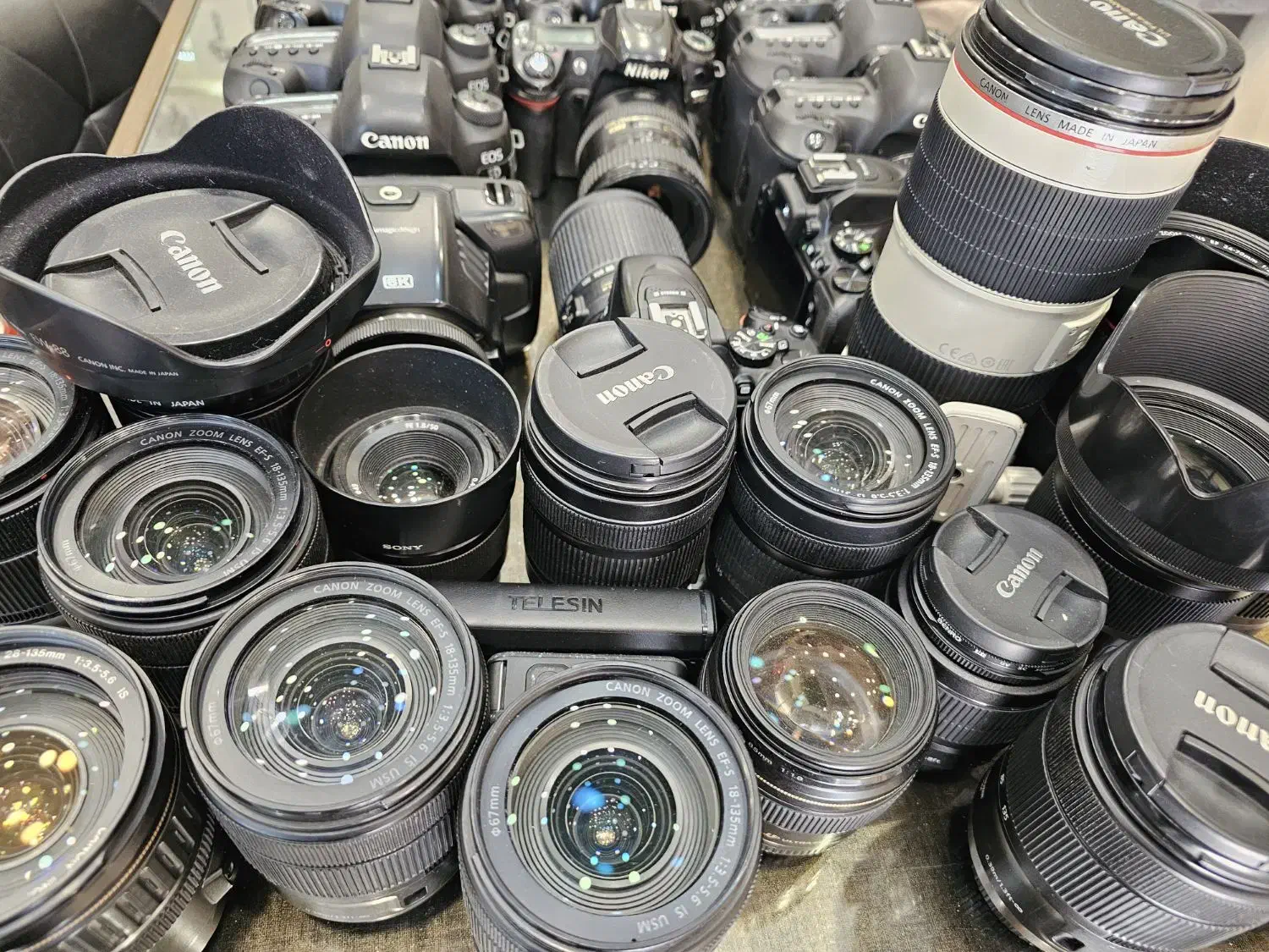 خریدو فروش انواع دوربین ولنزهای عکاسی وفیلم برداری|دوربین عکاسی و فیلم‌برداری|تهران, بازار|دیوار