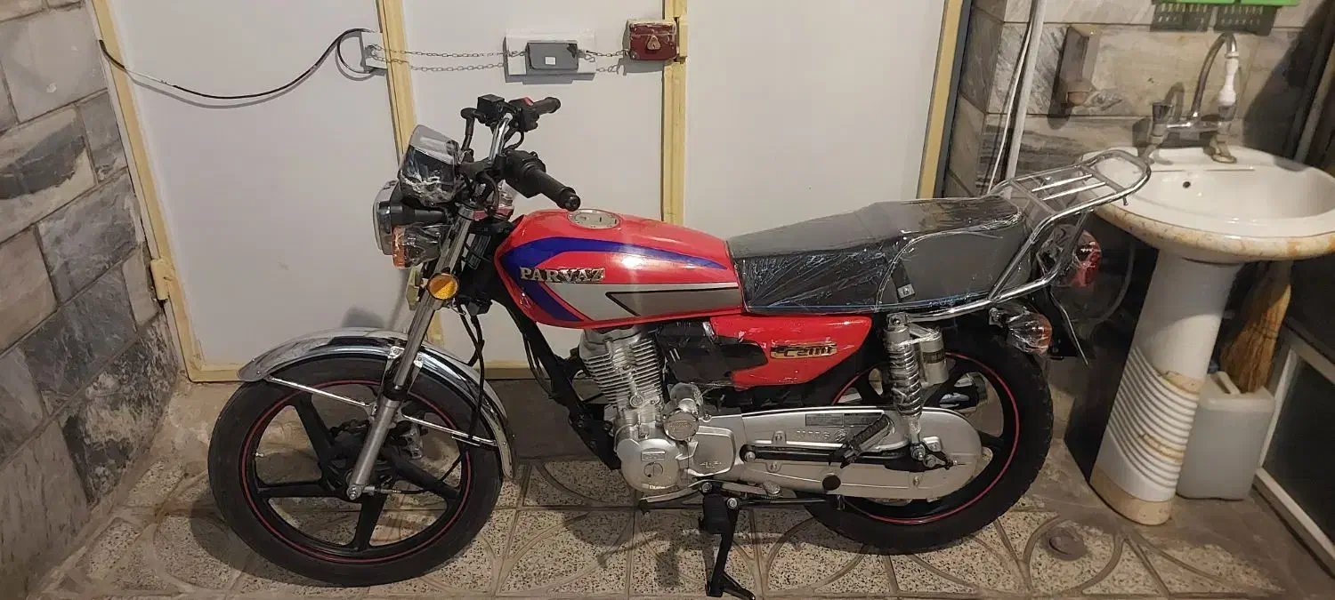 200 پرواز|موتورسیکلت|بروجرد, |دیوار