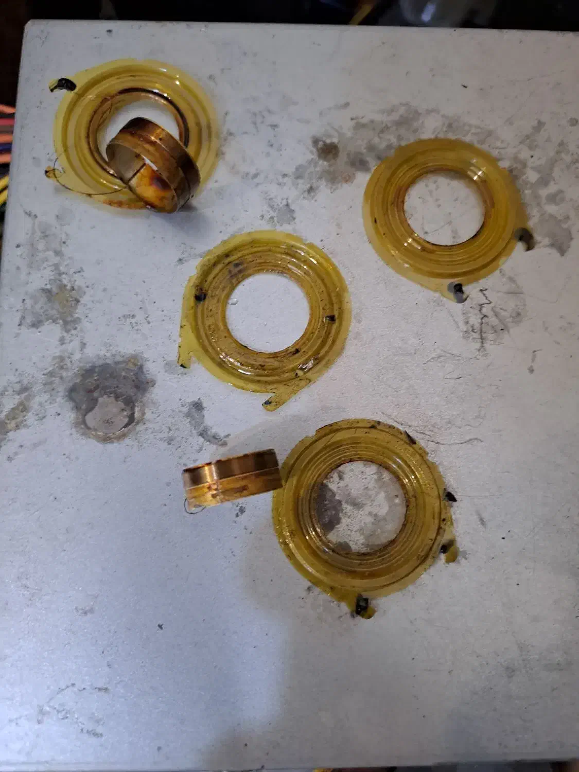 صفحه و دمپر تیوتر ۶۹۷۵|صوتی و تصویری|ساری, |دیوار