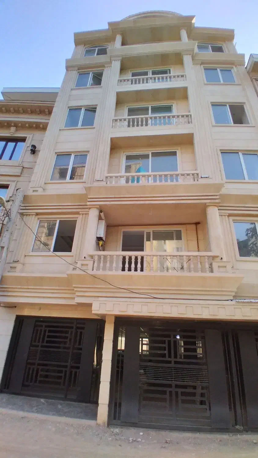 اجرای حرفه‌ای سنگ و سرامیک ساختمان|خدمات پیشه و مهارت|لاهیجان, لیل|دیوار