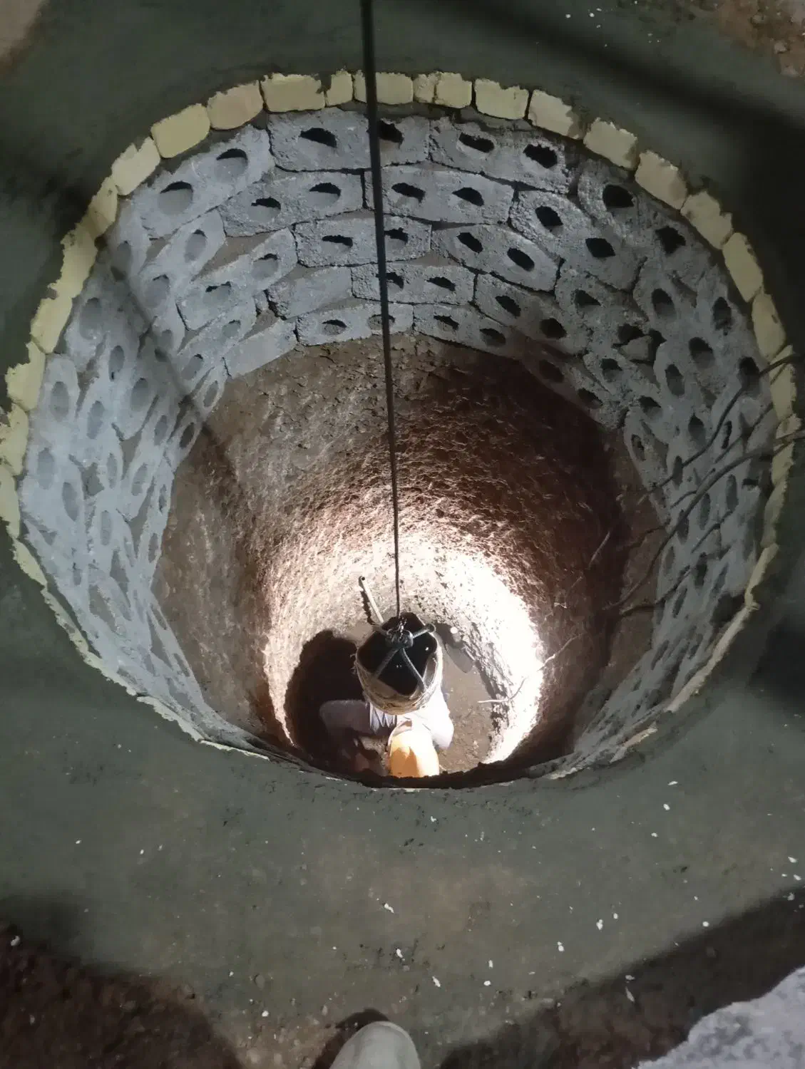 چاه کن حفر چاه و تخریب کاری|خدمات پیشه و مهارت|اصفهان, بهارستان|دیوار