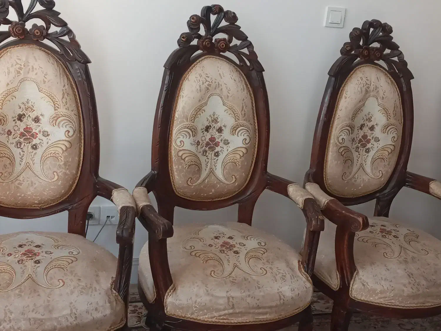 مبل سلطنتی|مبلمان خانگی و میز عسلی|کاشان, فاز ۲ ناجی آباد|دیوار