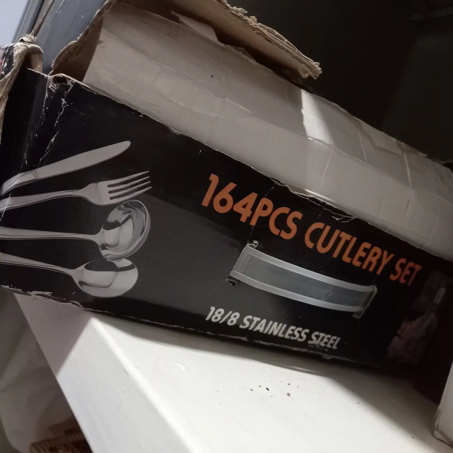 سرویس قاشق وچنگال ۱۶۴پارچه|ظروف سرو و پذیرایی|یاسوج, |دیوار