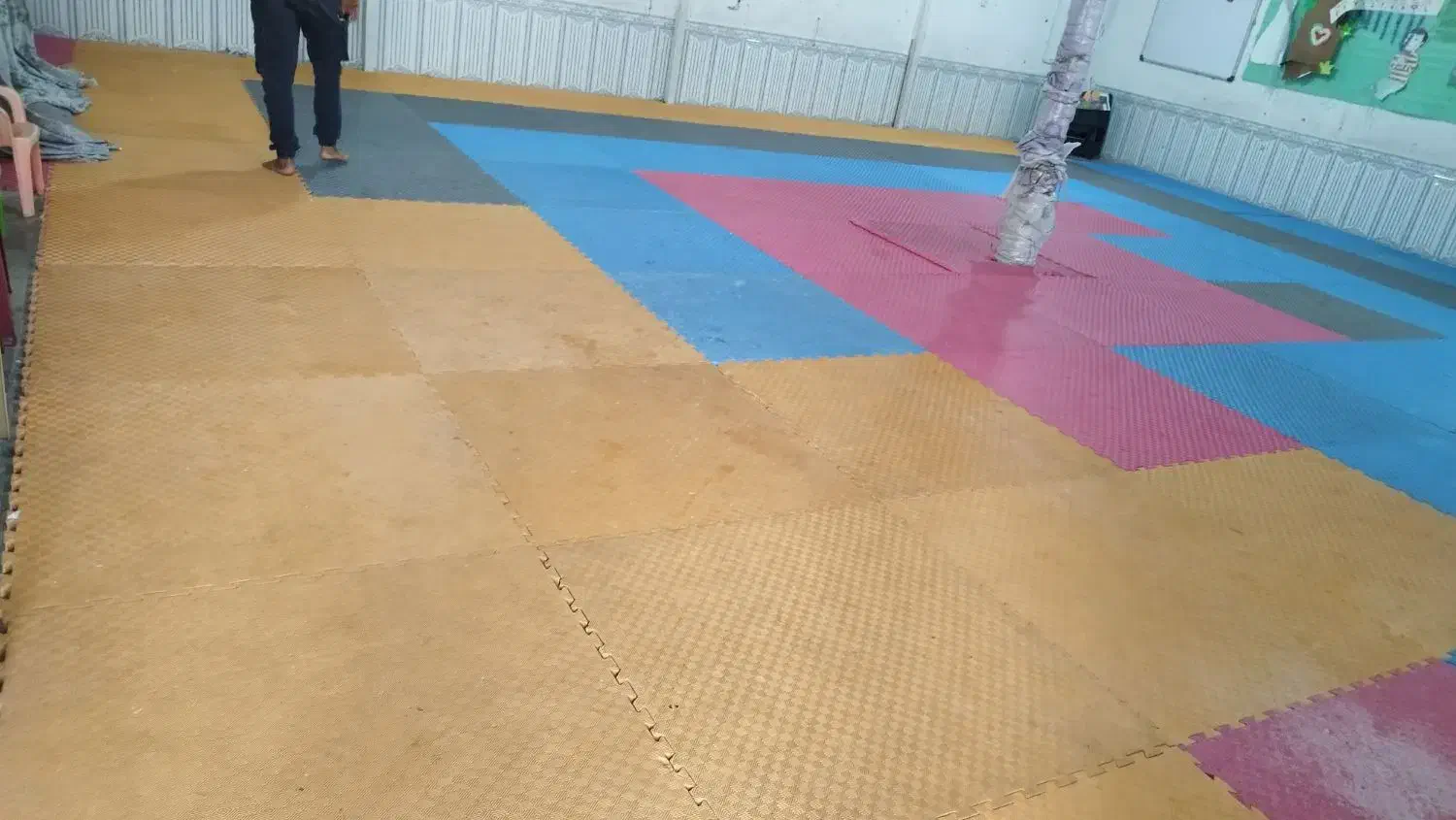 اجاره سالن ورزشی بانوان متراژ 120کف تاتومی|اجارهٔ کوتاهمدت دفتر کار و فضای آموزشی|شیراز, تندگویان|دیوار