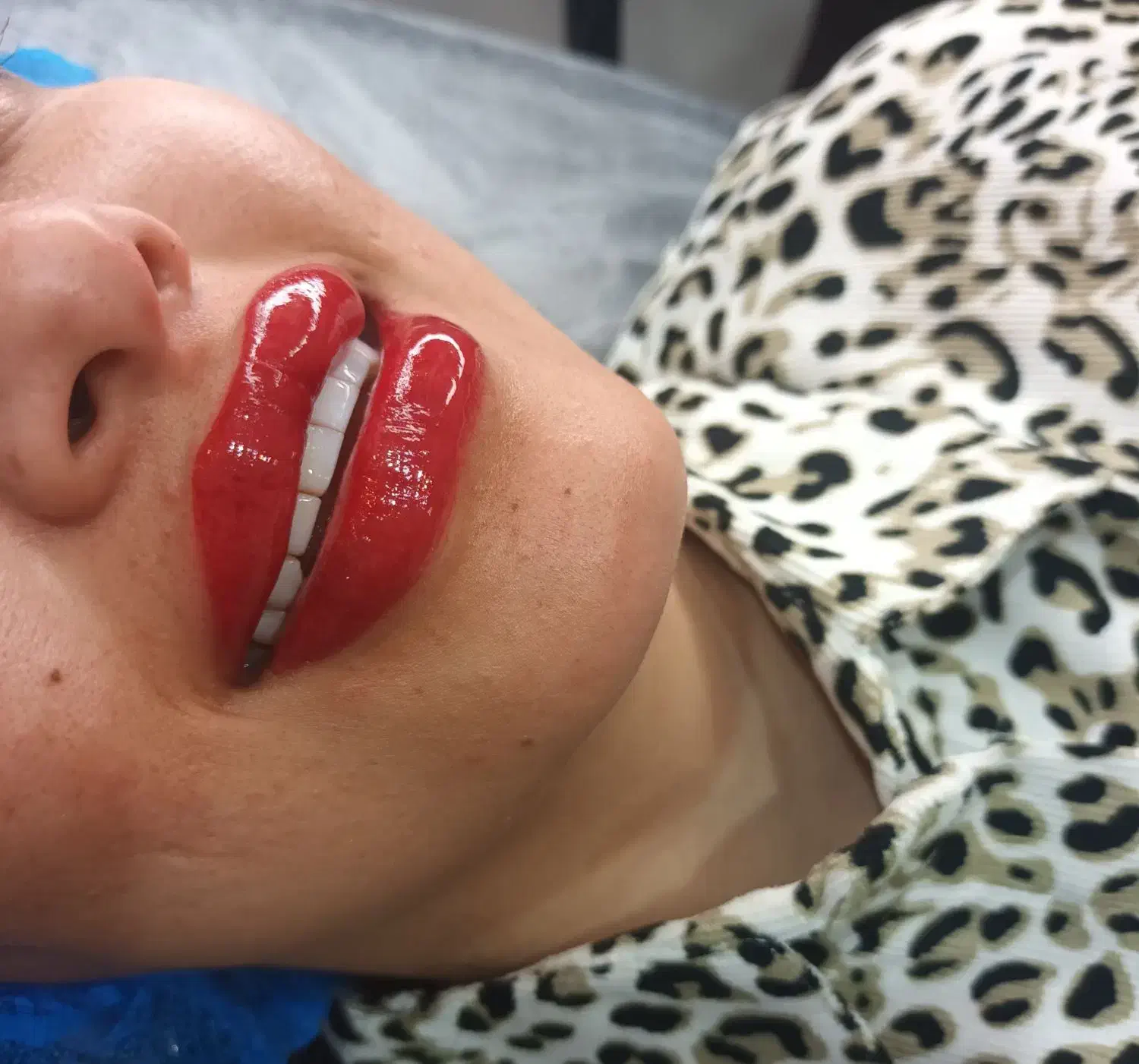 آرایش دائم رو بامن تجربه کن و نگران پاک شدنش نباش|خدمات آرایشگری و زیبایی|تربتحیدریه, قائم|دیوار