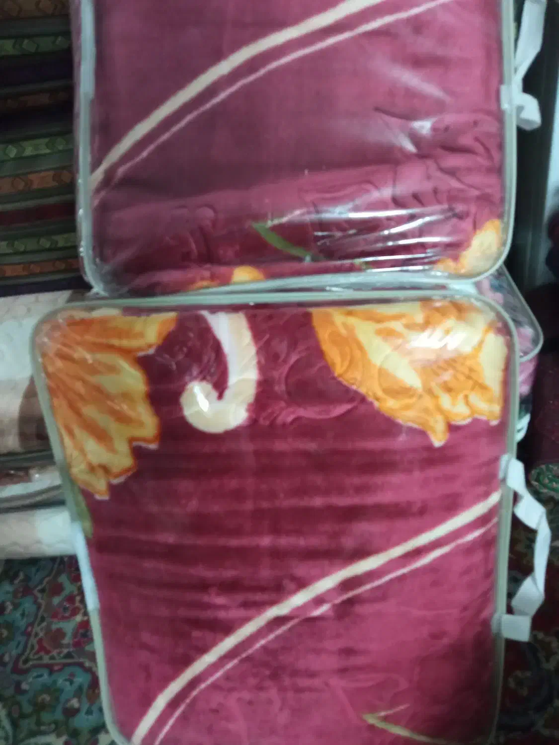 فروش پتوبه صورت کلی وتکی|رختخواب، بالش، پتو|بیرجند, |دیوار