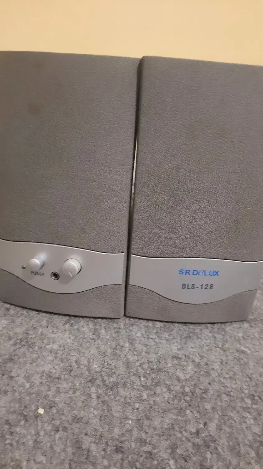 دو عدد اسپیکر سیمی|قطعات و لوازم جانبی رایانه|همدان, |دیوار