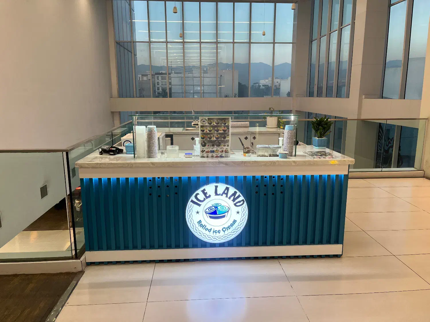 فروشنده بستنی رولی|استخدام بازاریابی و فروش|مشکیندشت, |دیوار