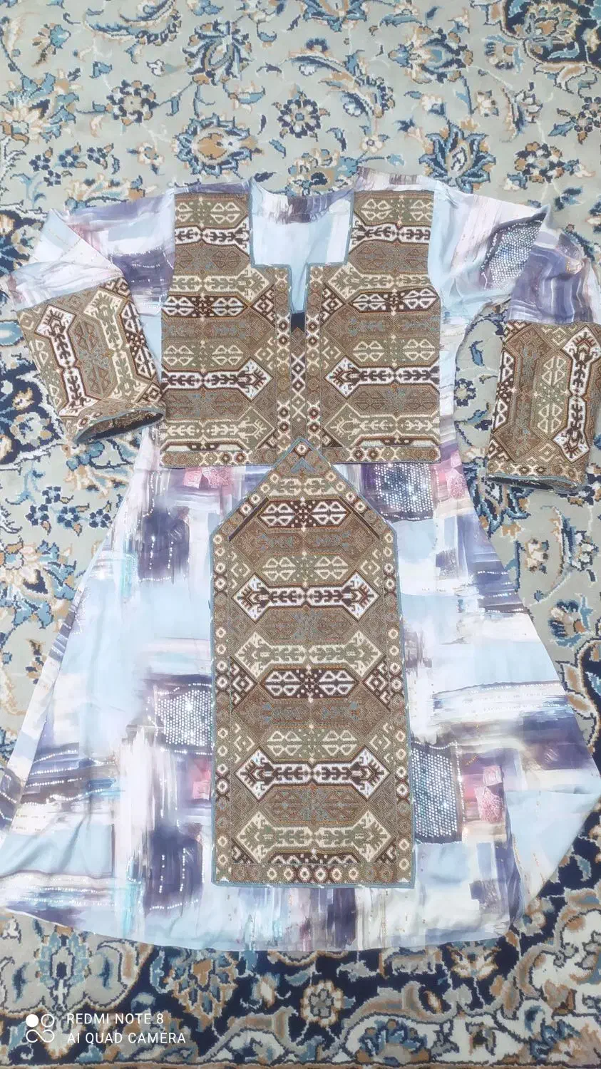 زی آستین|لباس|مشهد, کارمندان دوم|دیوار