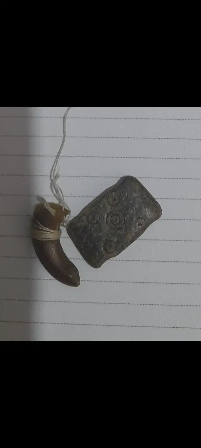 مهره شفا دهنده بیماری جذب|کلکسیون اشیاء عتیقه|مسجد سلیمان, |دیوار