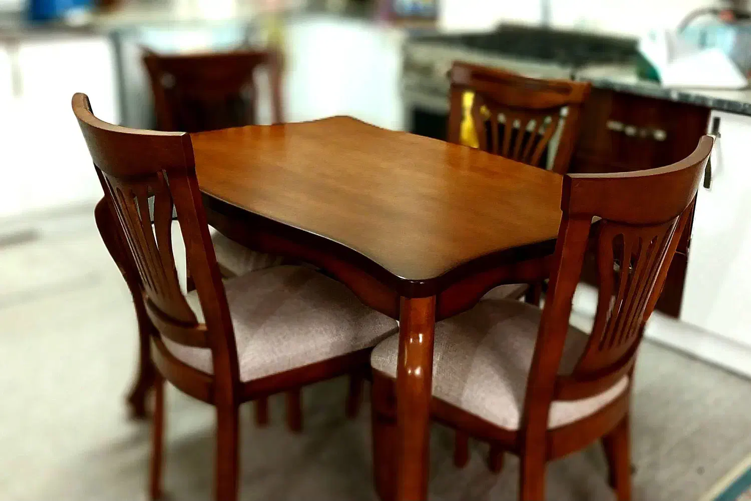 میز ناهارخوری چهار نفره نو|میز و صندلی غذاخوری|قم, زنبیل آباد|دیوار