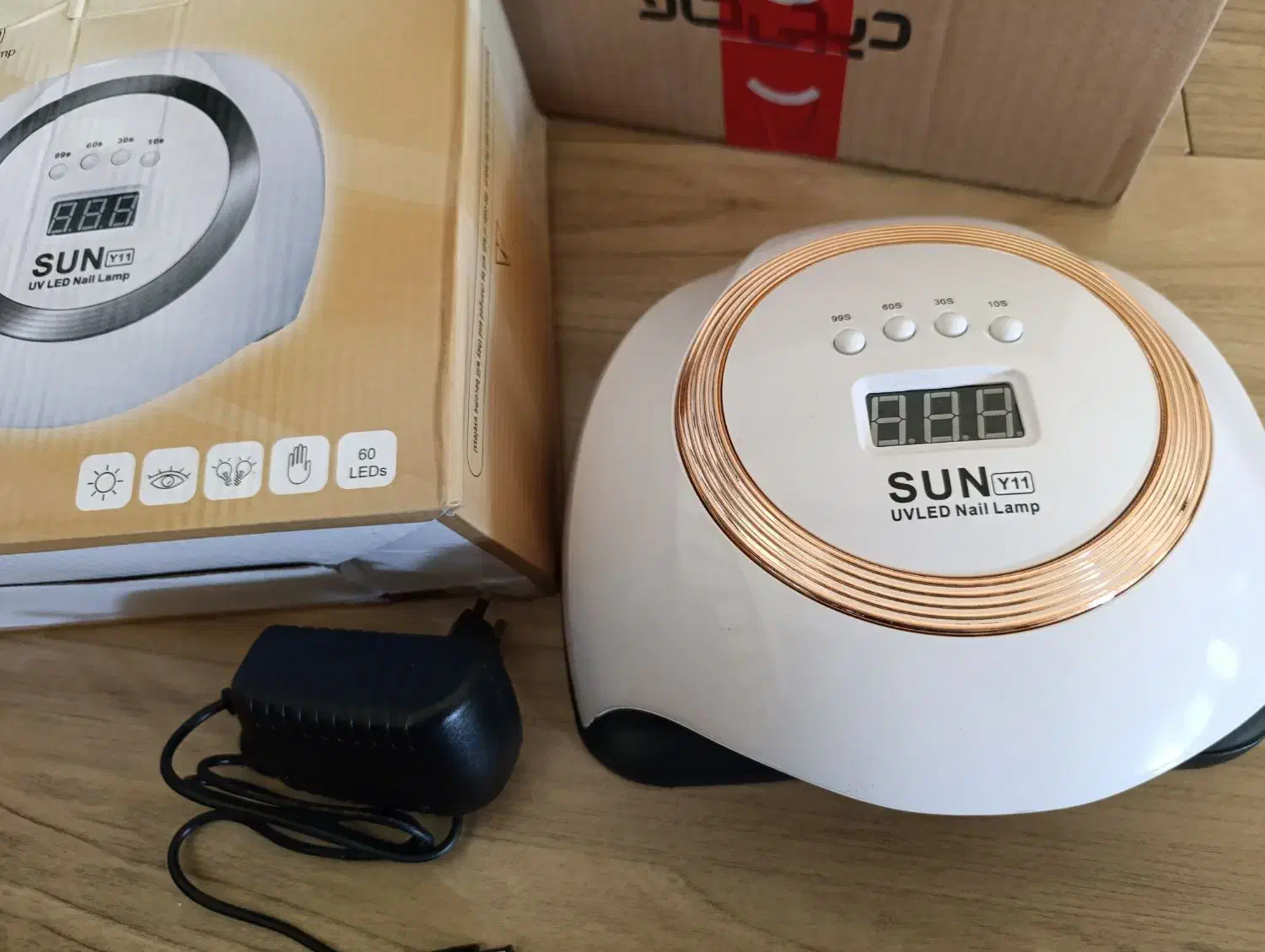 دستگاه یووی|آرایشگاه و سالن‌های زیبایی|سنندج, |دیوار