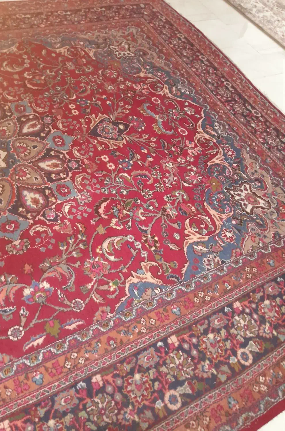 فرش دستباف قرمز|فرش|سبزوار, عظیمیان|دیوار