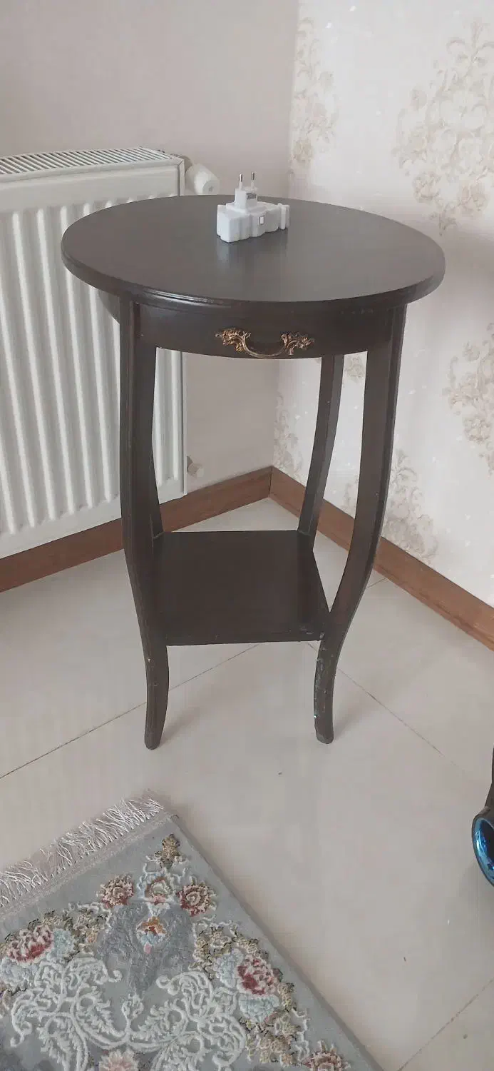 میز تلفن تمیز|میز تلفن|قزوین, |دیوار