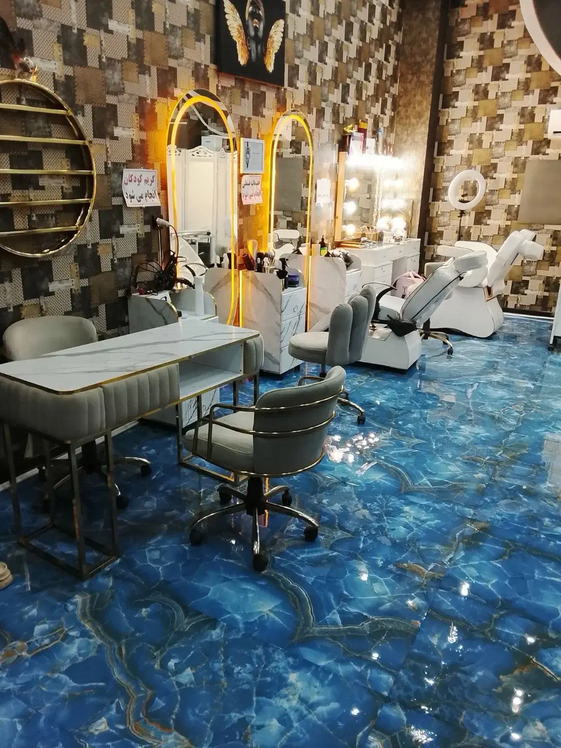 فروشی|آرایشگاه و سالنهای زیبایی|قرچک, میرزائی جنوبی|دیوار