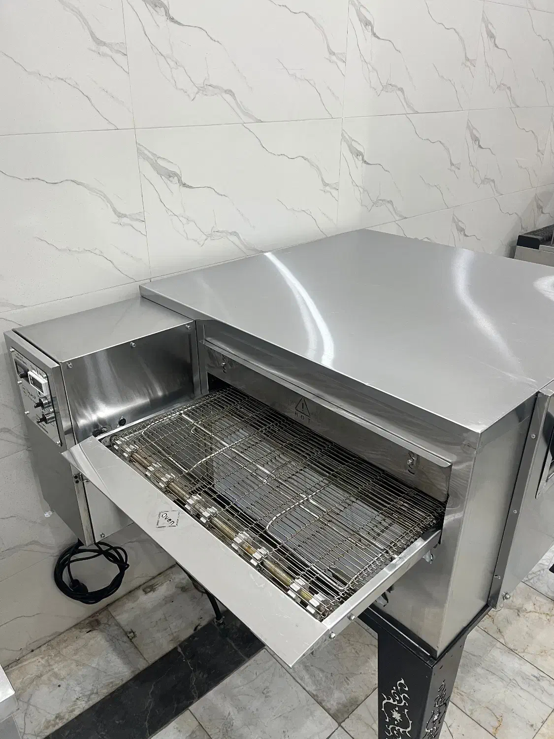 فر پیتزا ریلی دهنه ۷۰ درحدنو مشابه اکبند/فرپیتزا|کافی‌شاپ و رستوران|تهران, شهرک ابوذر|دیوار